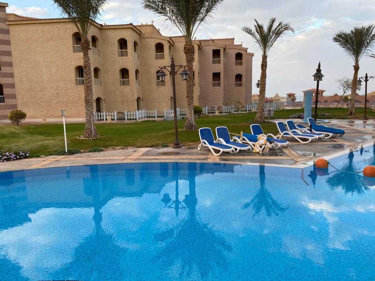 Special Chalets In Porto South Beach Families Айн-Сохна Экстерьер фото