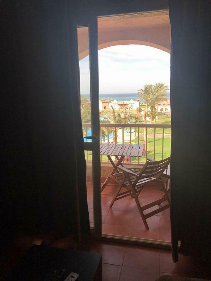 Special Chalets In Porto South Beach Families Айн-Сохна Экстерьер фото